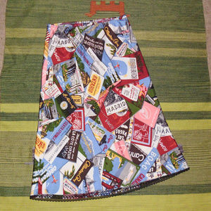 Vintage GAP 100% Silk skirt Travel city pattern 4